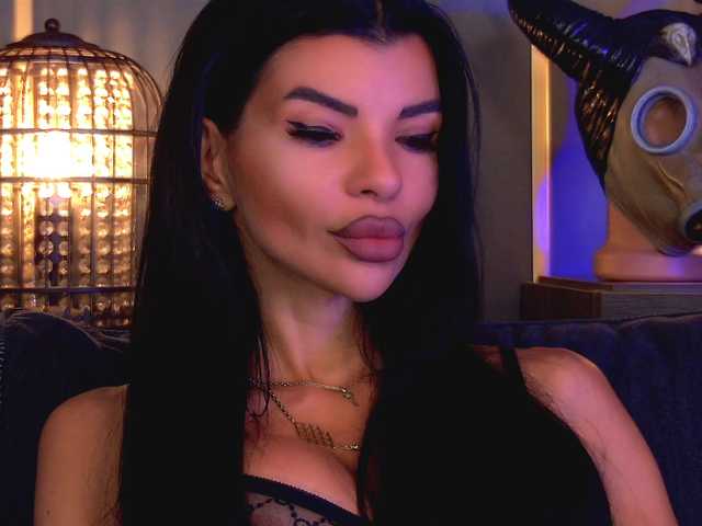 EleniaDevons
