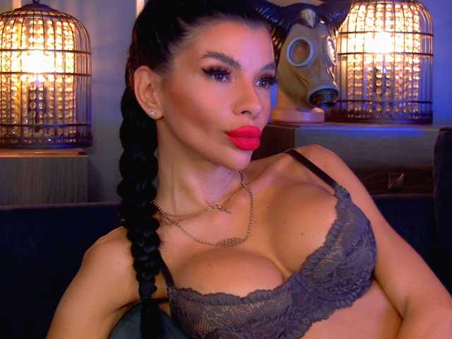 EleniaDevons