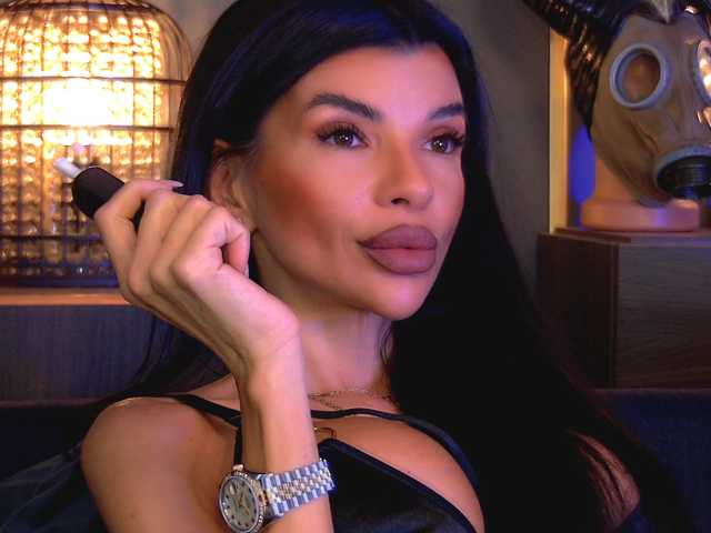 EleniaDevons