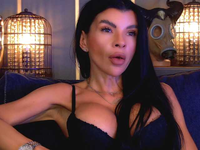 EleniaDevons
