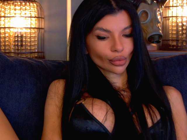 EleniaDevons