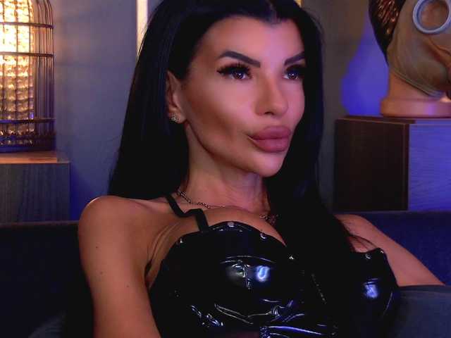 EleniaDevons