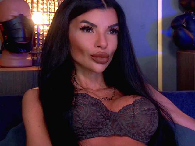 EleniaDevons webcam