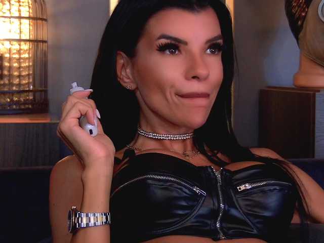 EleniaDevons