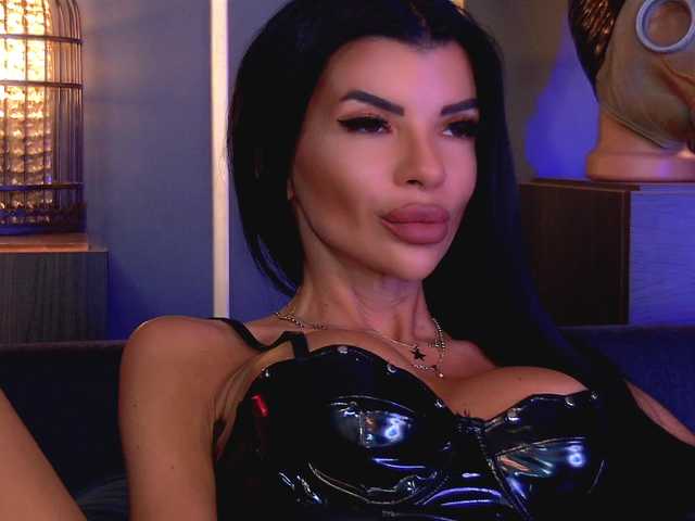 EleniaDevons