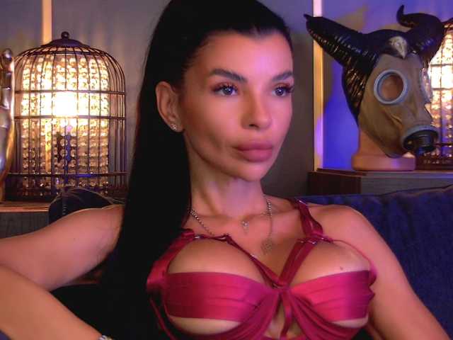 EleniaDevons