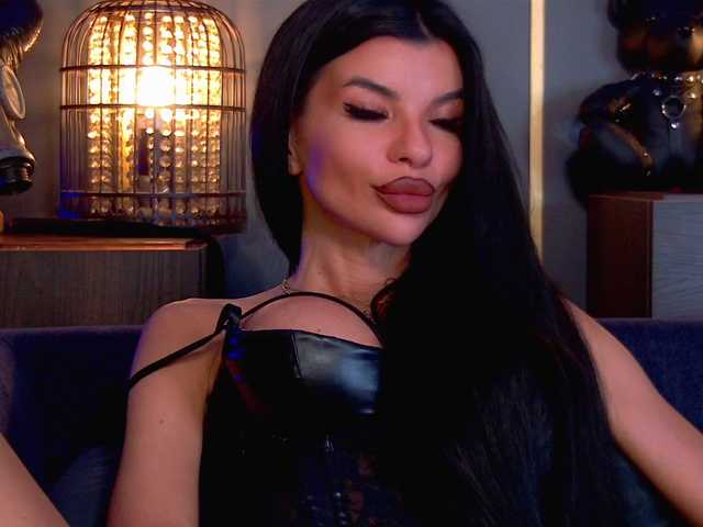 EleniaDevons's BongaCams show and profile
