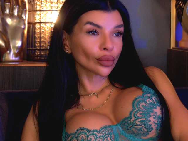 EleniaDevons
