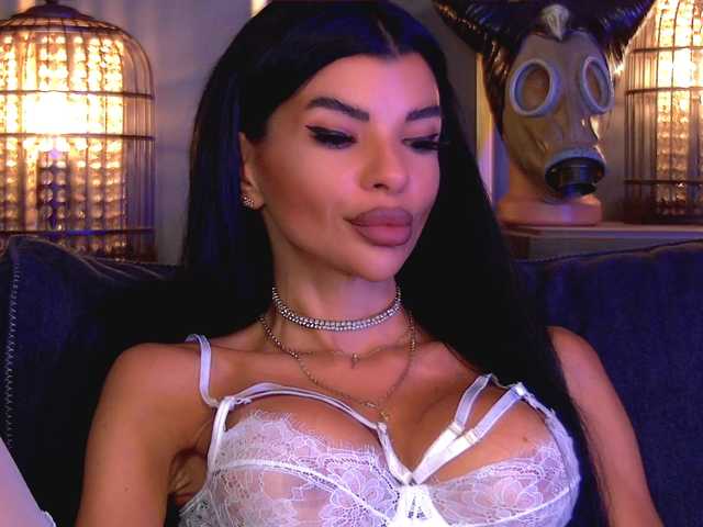 EleniaDevons