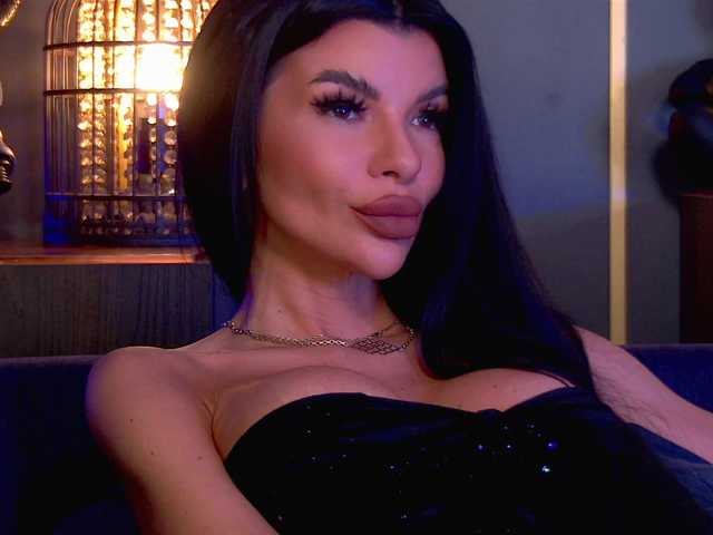 EleniaDevons's BongaCams show and profile