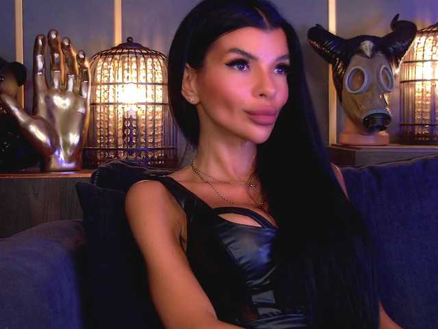 EleniaDevons live cam preview