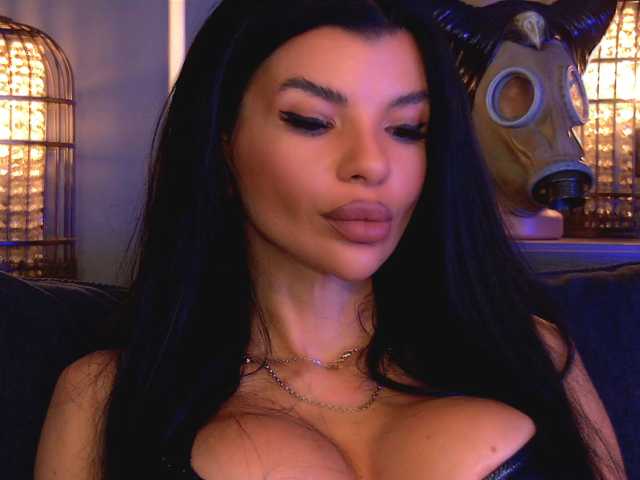 EleniaDevons