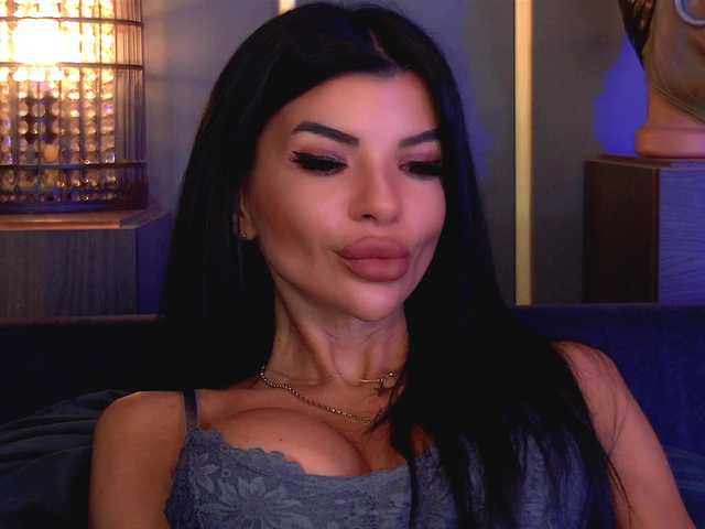 EleniaDevons