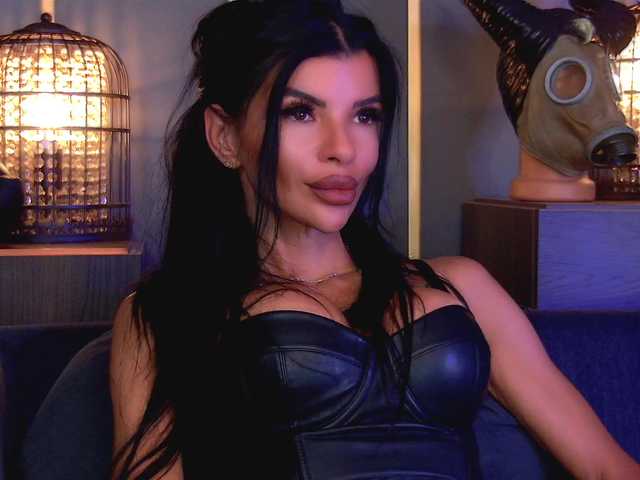 EleniaDevons