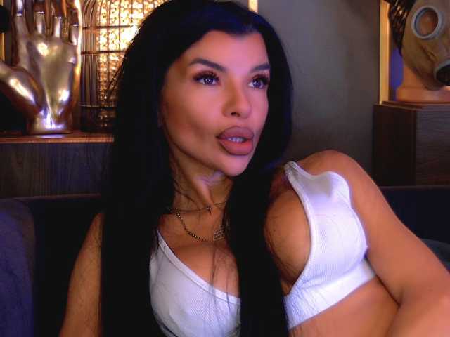 EleniaDevons