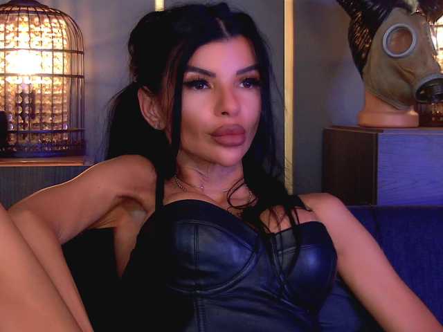 EleniaDevons
