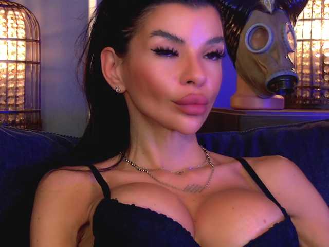 EleniaDevons
