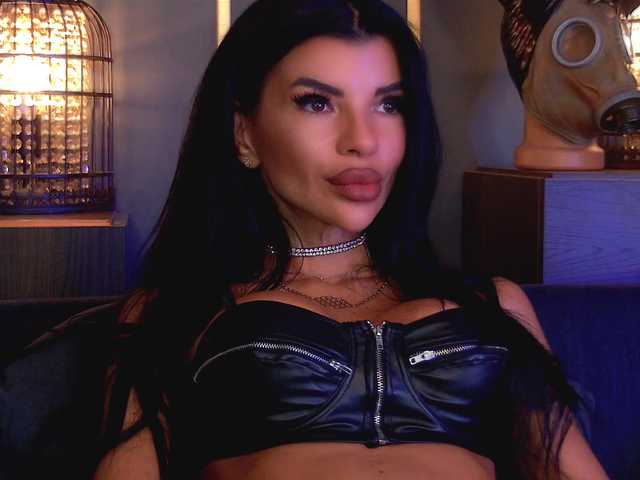 EleniaDevons