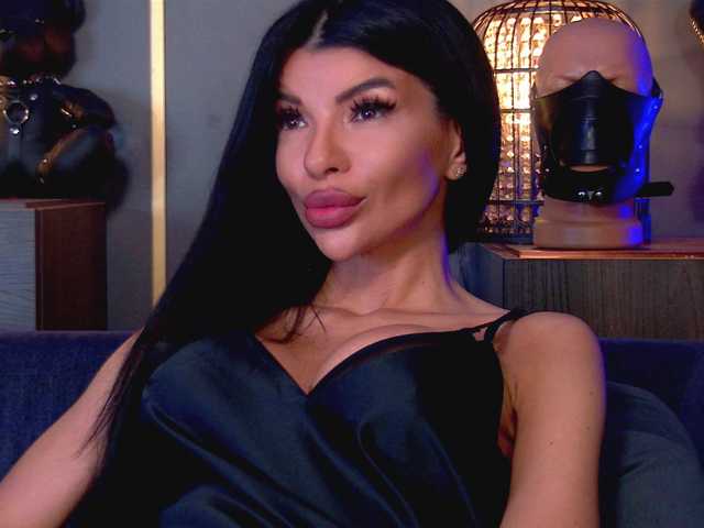 EleniaDevons