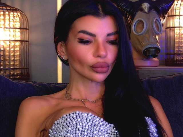EleniaDevons