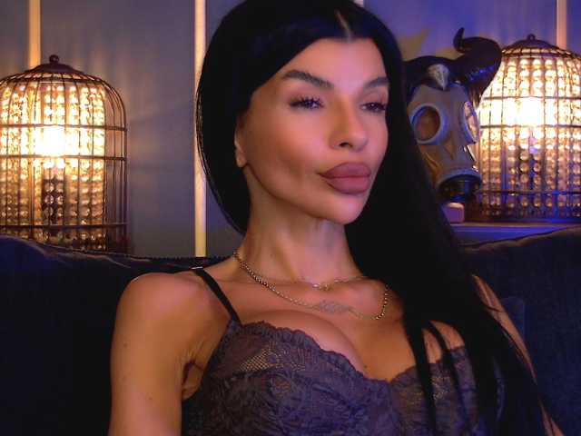 EleniaDevons