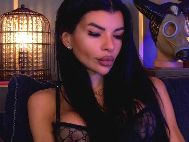 EleniaDevons