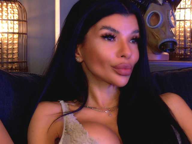 EleniaDevons