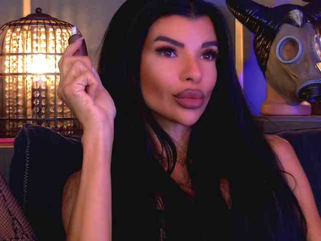 EleniaDevons