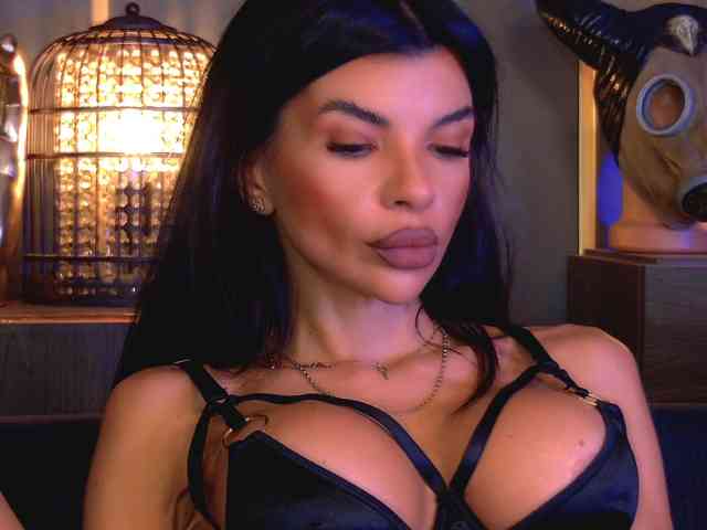 EleniaDevons