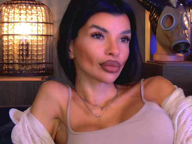 EleniaDevons webcam