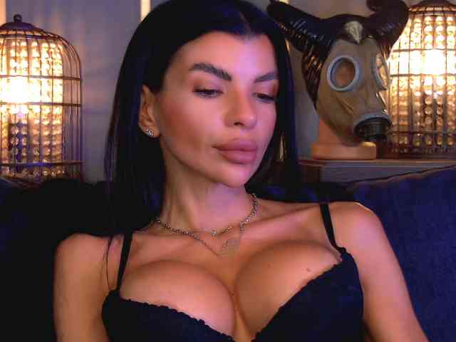 EleniaDevons webcam