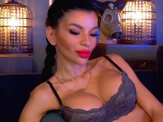 EleniaDevons