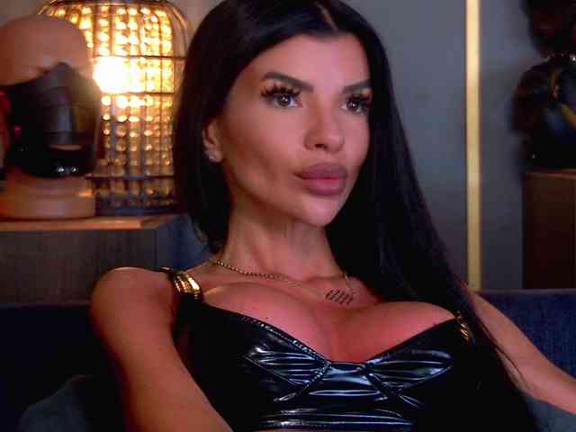 EleniaDevons