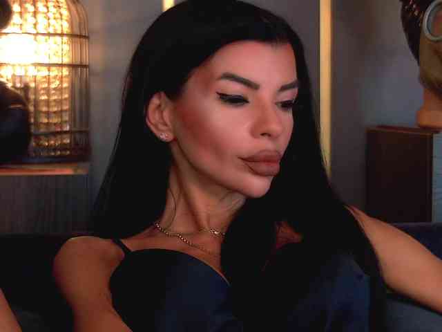 EleniaDevons