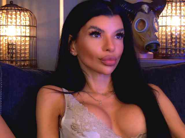 EleniaDevons