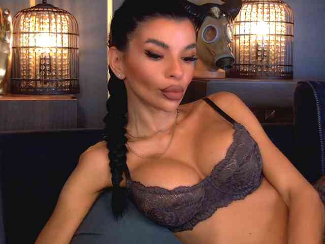EleniaDevons
