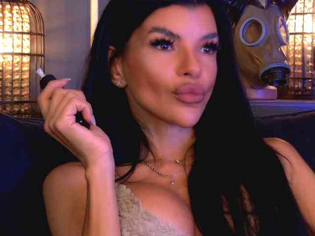 EleniaDevons