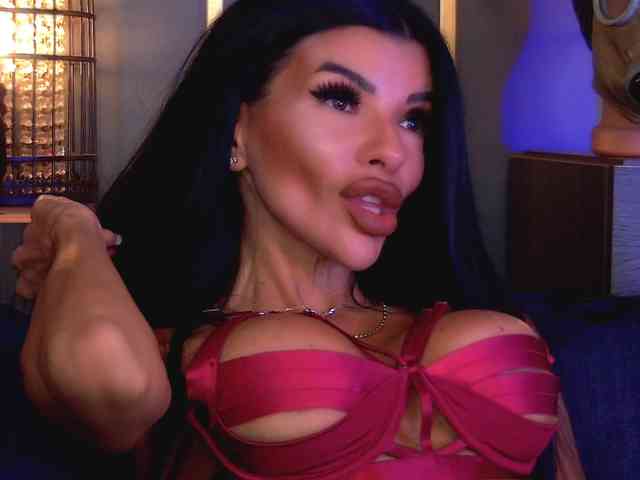 EleniaDevons
