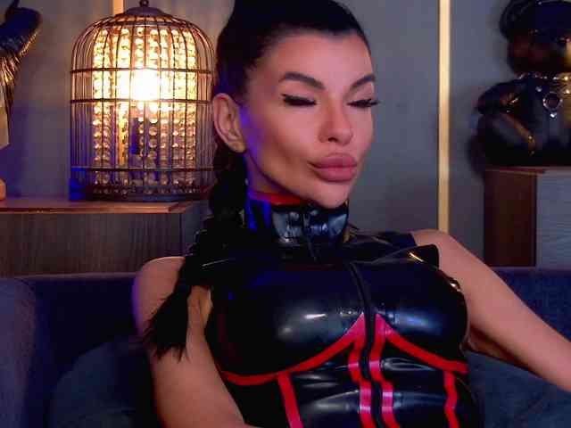 EleniaDevons