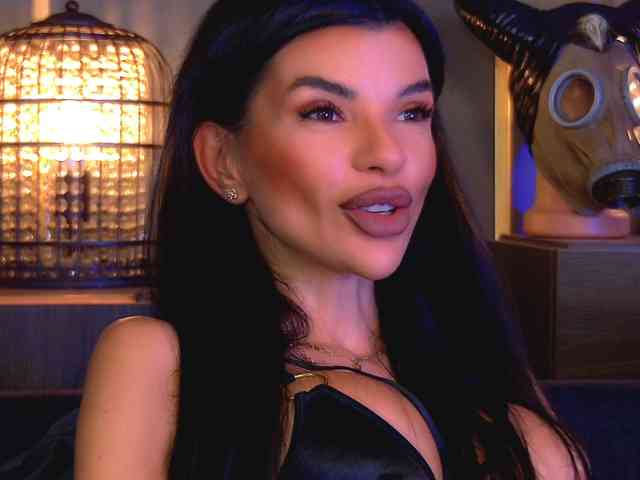EleniaDevons