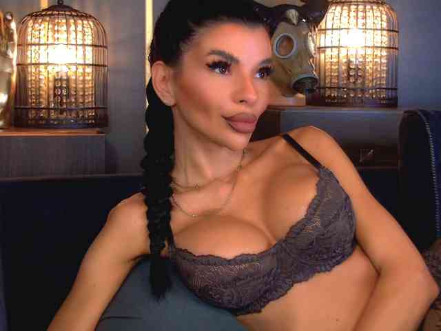 EleniaDevons