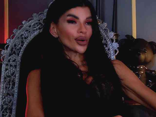 EleniaDevons Live Webcam on BongaCams