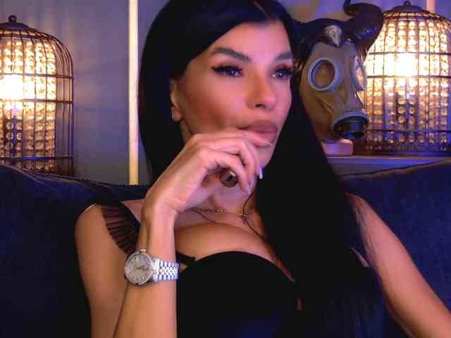 EleniaDevons