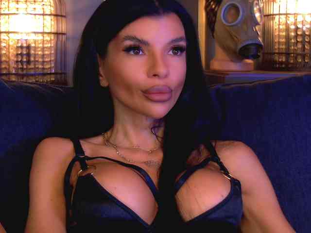 EleniaDevons
