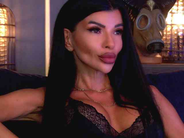 EleniaDevons
