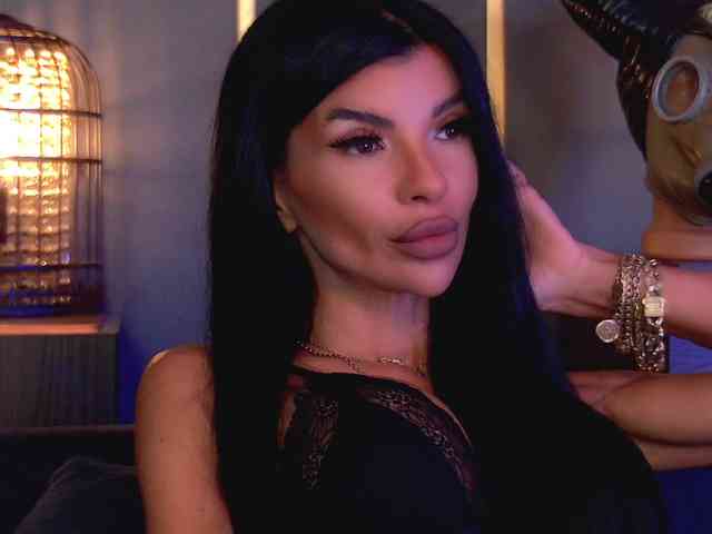 EleniaDevons webcam
