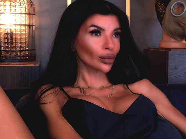 EleniaDevons