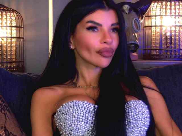 EleniaDevons