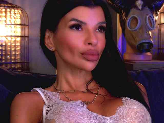 EleniaDevons