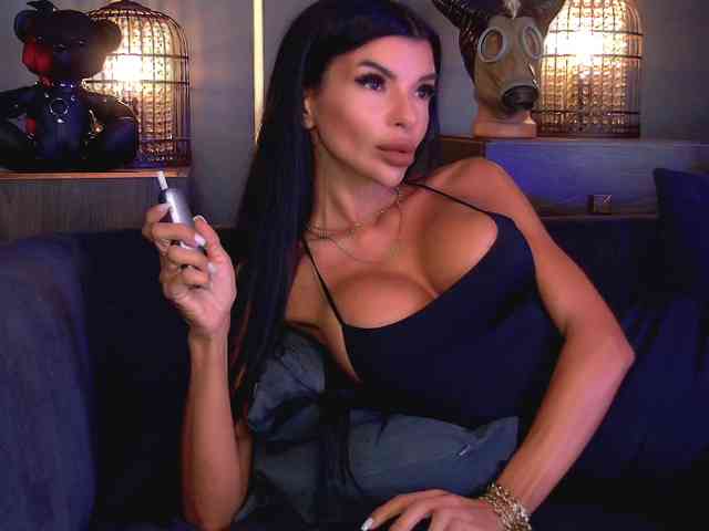 EleniaDevons webcam